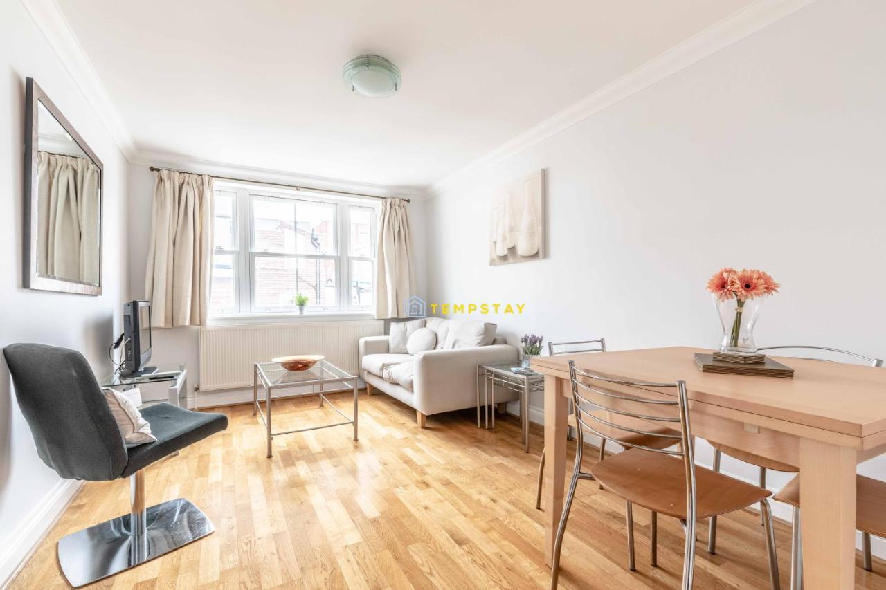 Perfect Spot In Central Windsor & Free Parking! Eksteriør billede